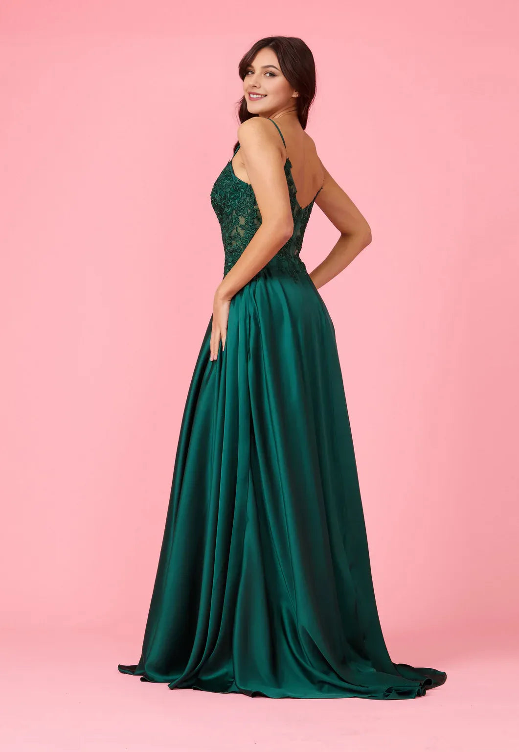 Fashionable Green A-Line Deep V-Neck Sleeveless Lace Embellished Back Zip High-Slit Floor-Length Prom Dress Hot Sale