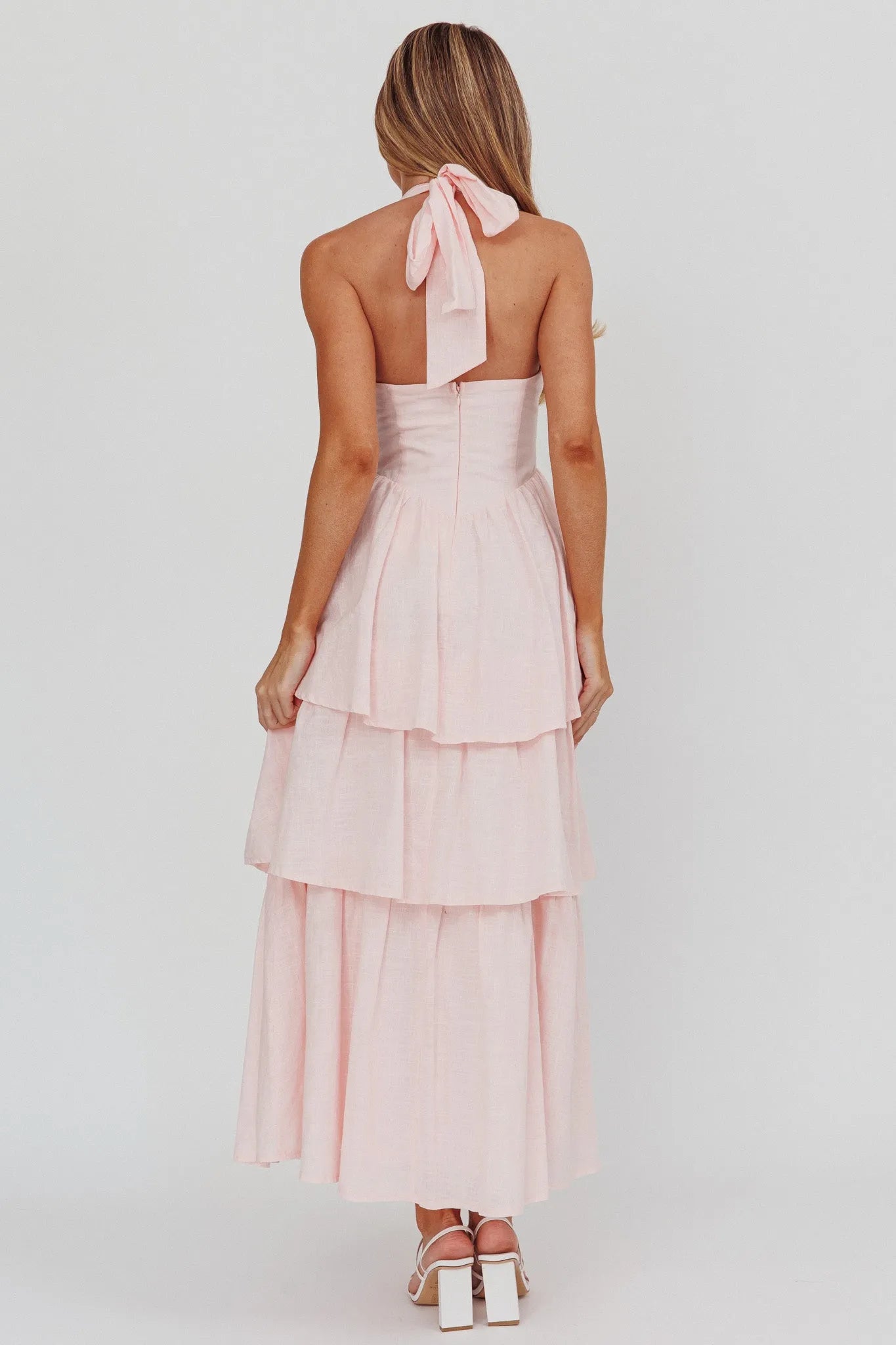 Fashionable Halter Neck Sleeveless Tiered Ruffle Back Zipper Ankle-Length Prom Dresses hot sale