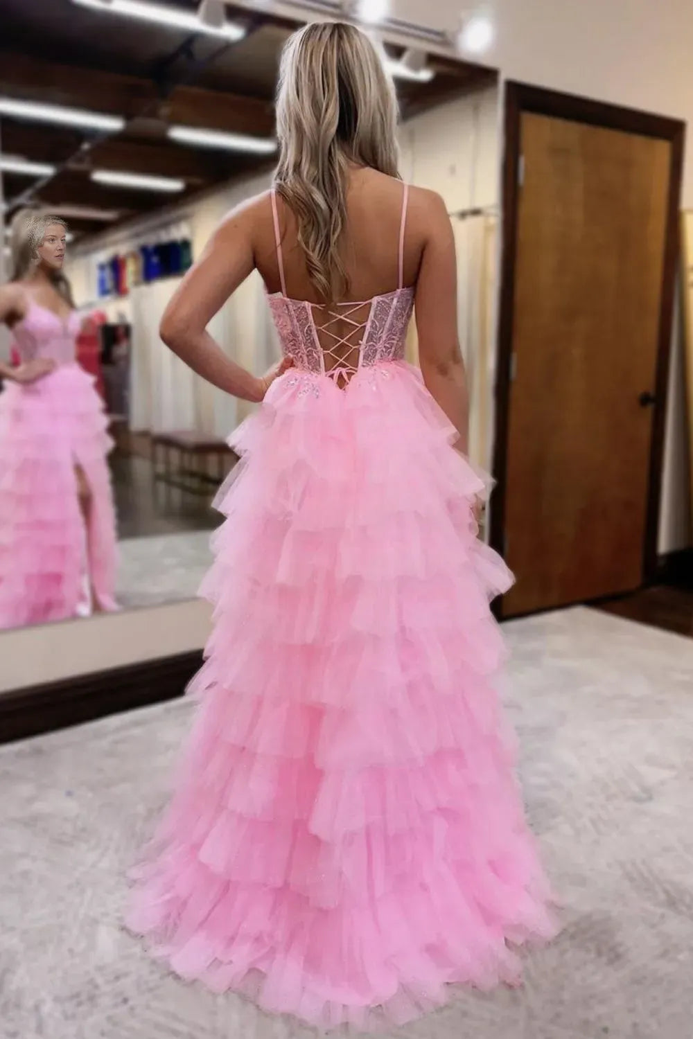 Fashionable Pink A-Line Sweetheart Neck Sleeveless Lace Tiered Tulle Lace Up Floor-Length High-Slit Prom Dress