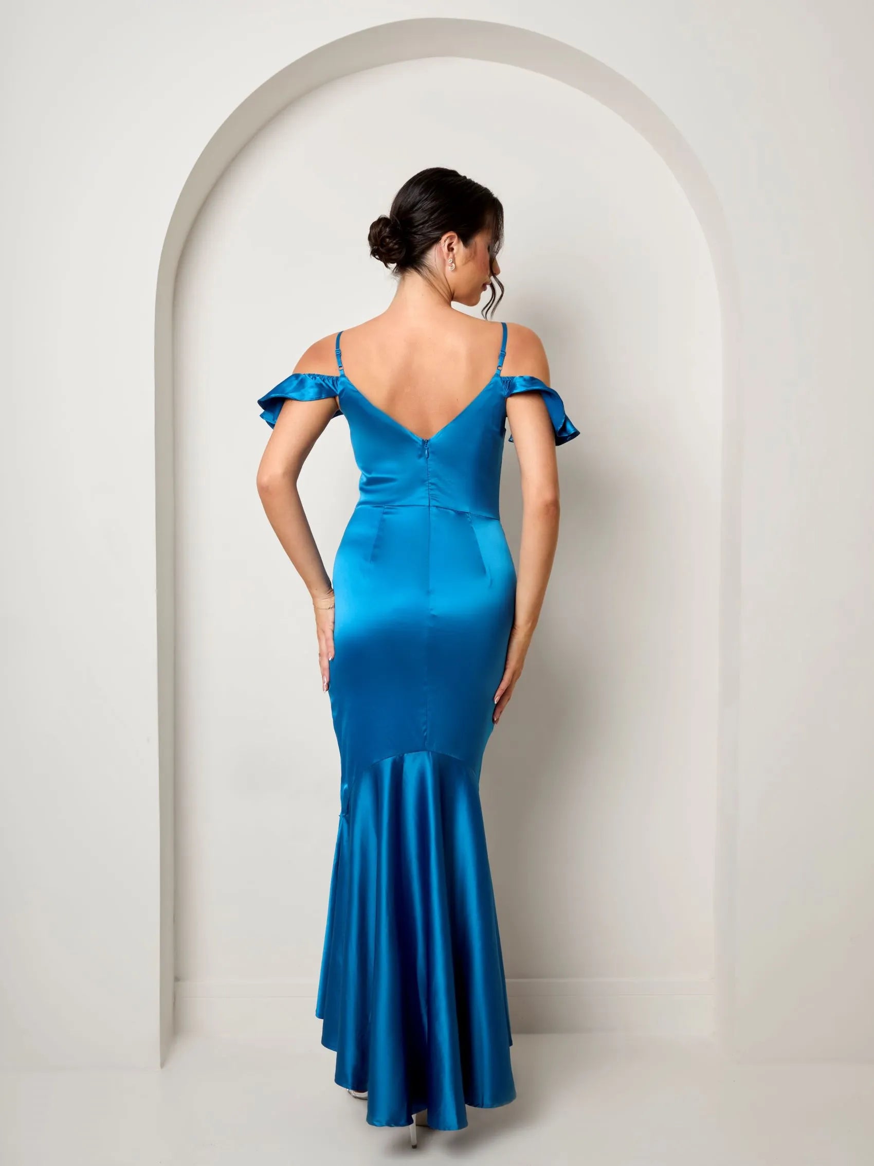 Glamorous Mermaid V-Neck Ruffle-Sleeve Zip Back Long Evening Dresses