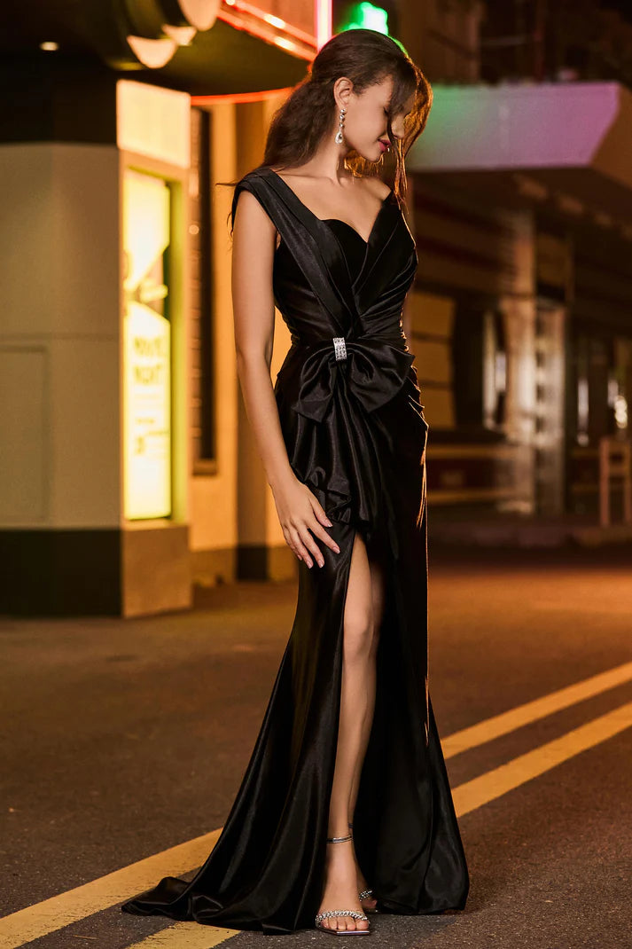 Glamorous Sheath Off-Shoulder Sleeveless V-Back Floor-Length Evening Dresses