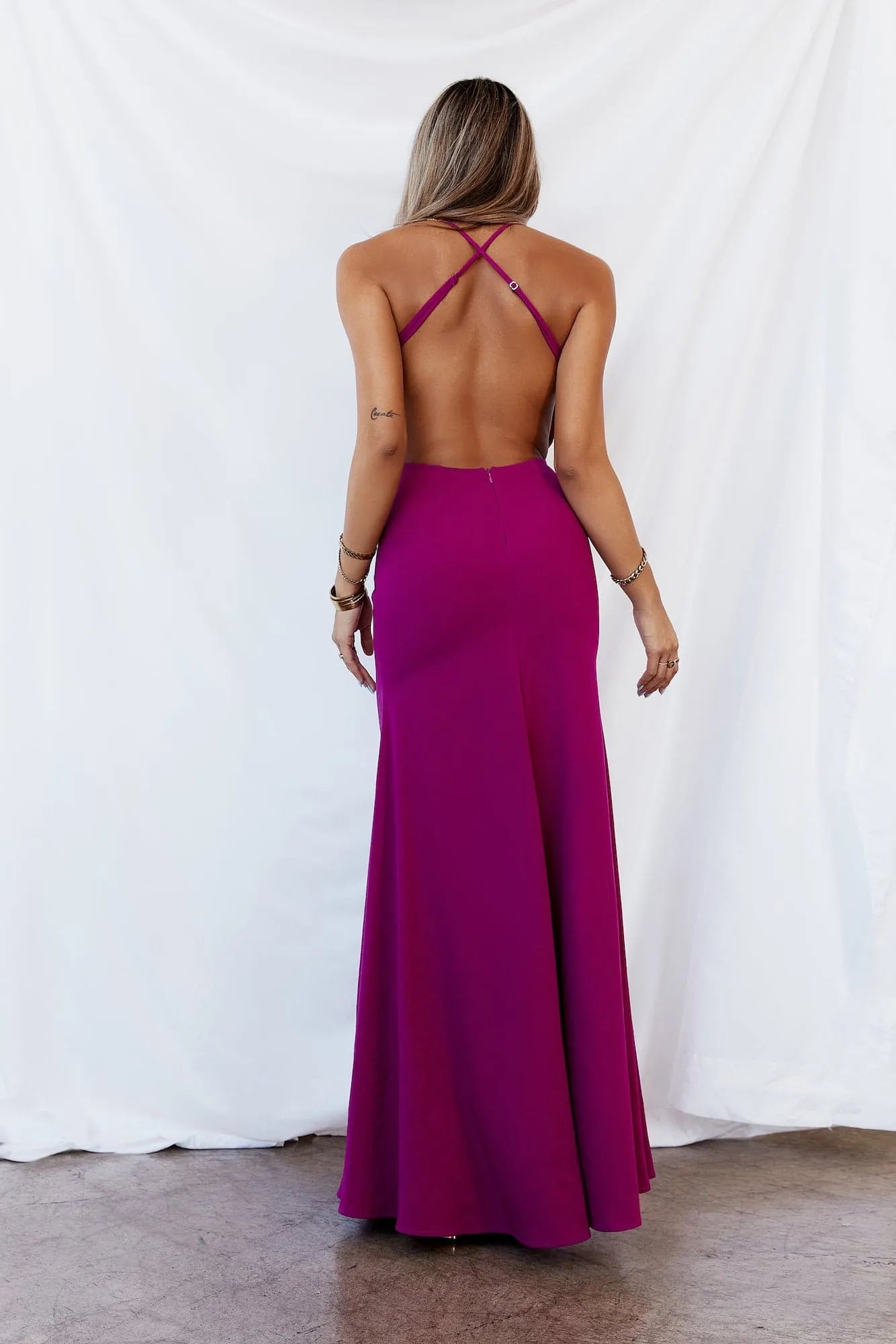 Glamorous Trumpet V-Neck Spaghetti Strap Crisscross Back Long Evening Dresses