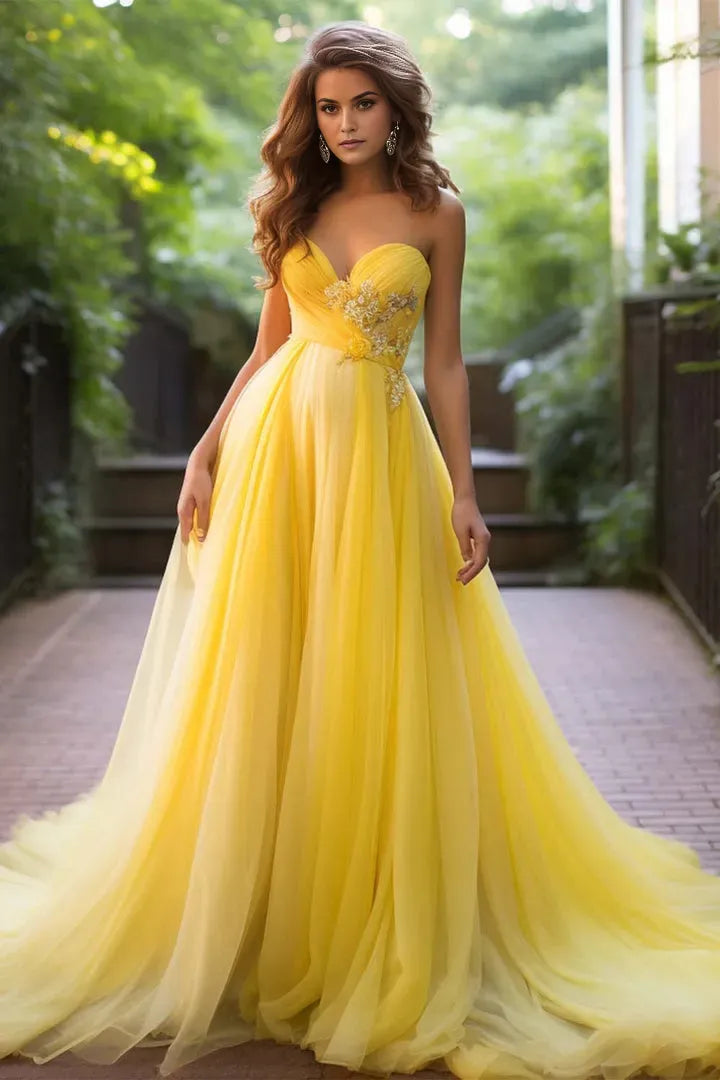 Glamorous Yellow A-Line Sweetheart Strapless Sleeveless Tulle Back Zip Lace Up Prom Dresses