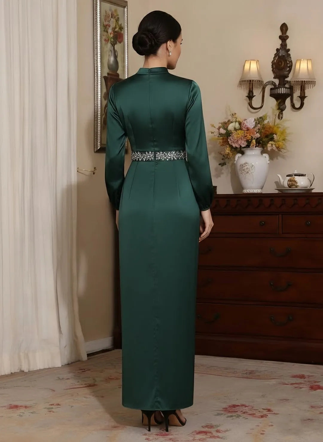 Luxurious Fitted Mock Neck Long-Sleeve Button-Back Floor-Length Mother Of The Bride Dresses