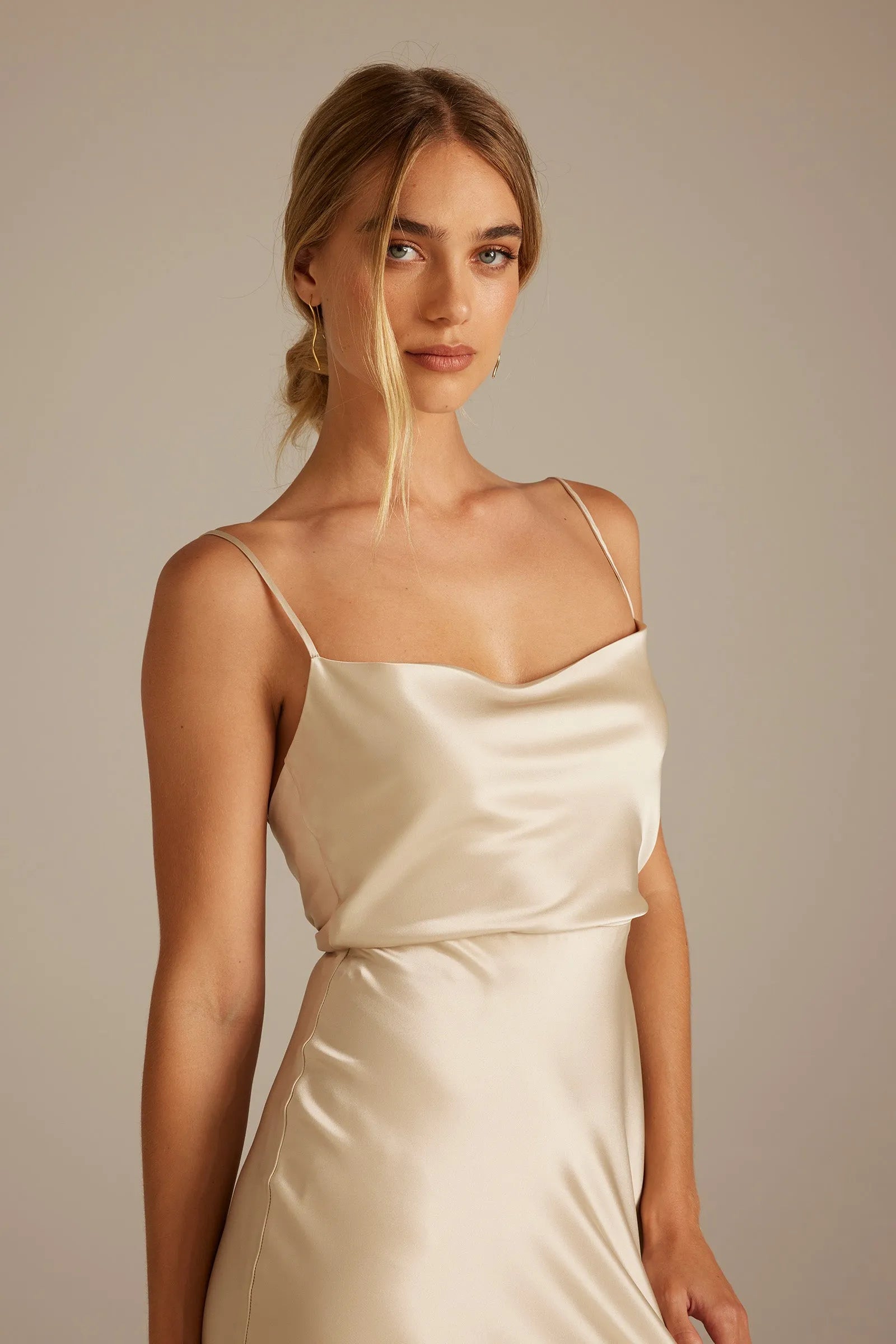 Luxurious Mermaid Cowl Neck Spaghetti-Strap Tie-Back Floor-Length Bridesmaid Dresses