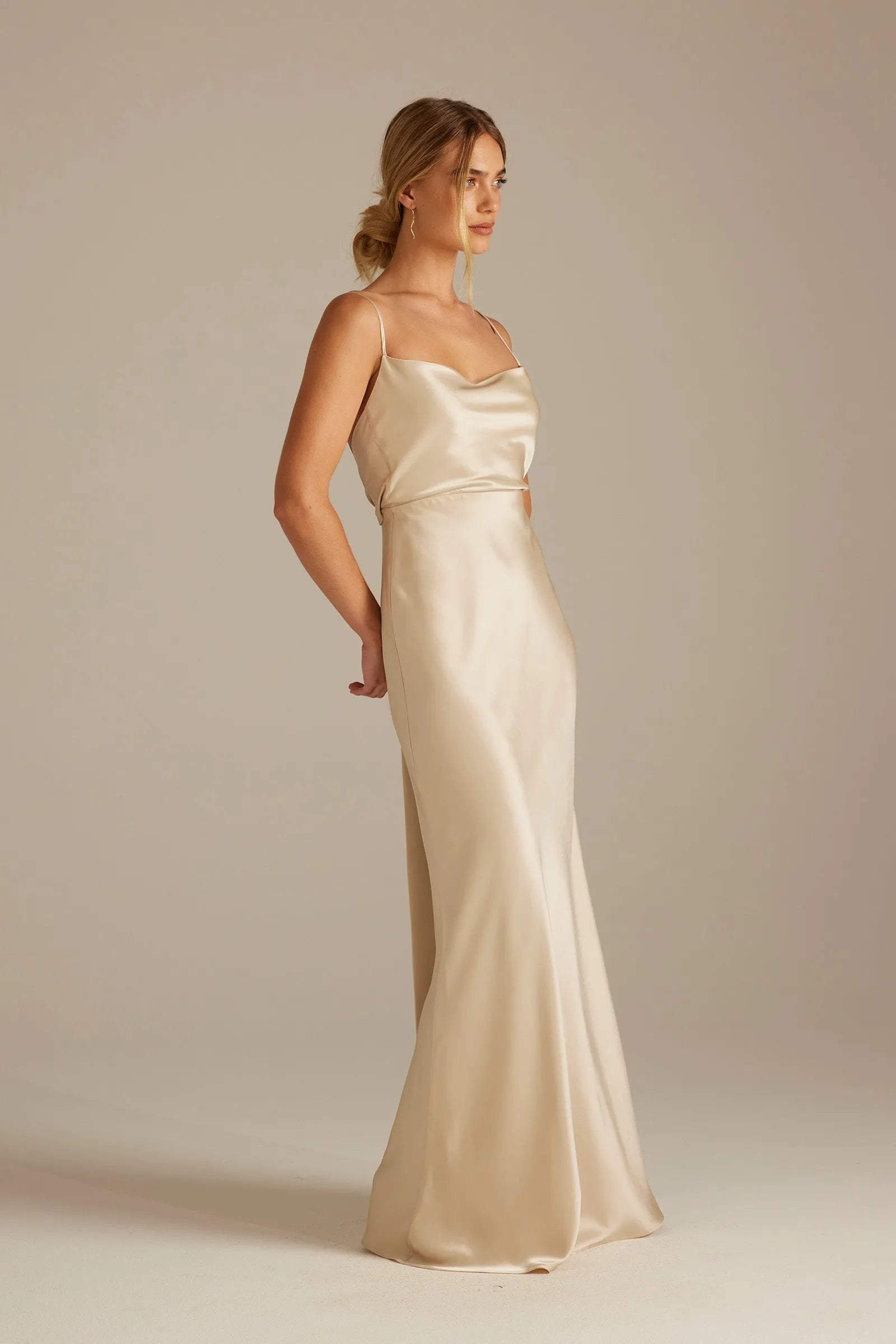 Luxurious Mermaid Cowl Neck Spaghetti-Strap Tie-Back Floor-Length Bridesmaid Dresses