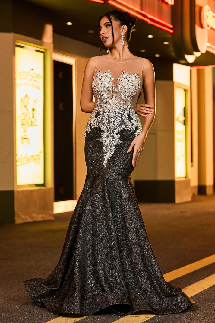 Luxurious Mermaid Illusion Neck Sleeveless Cutout Back Floor-Length Applique Evening Dress