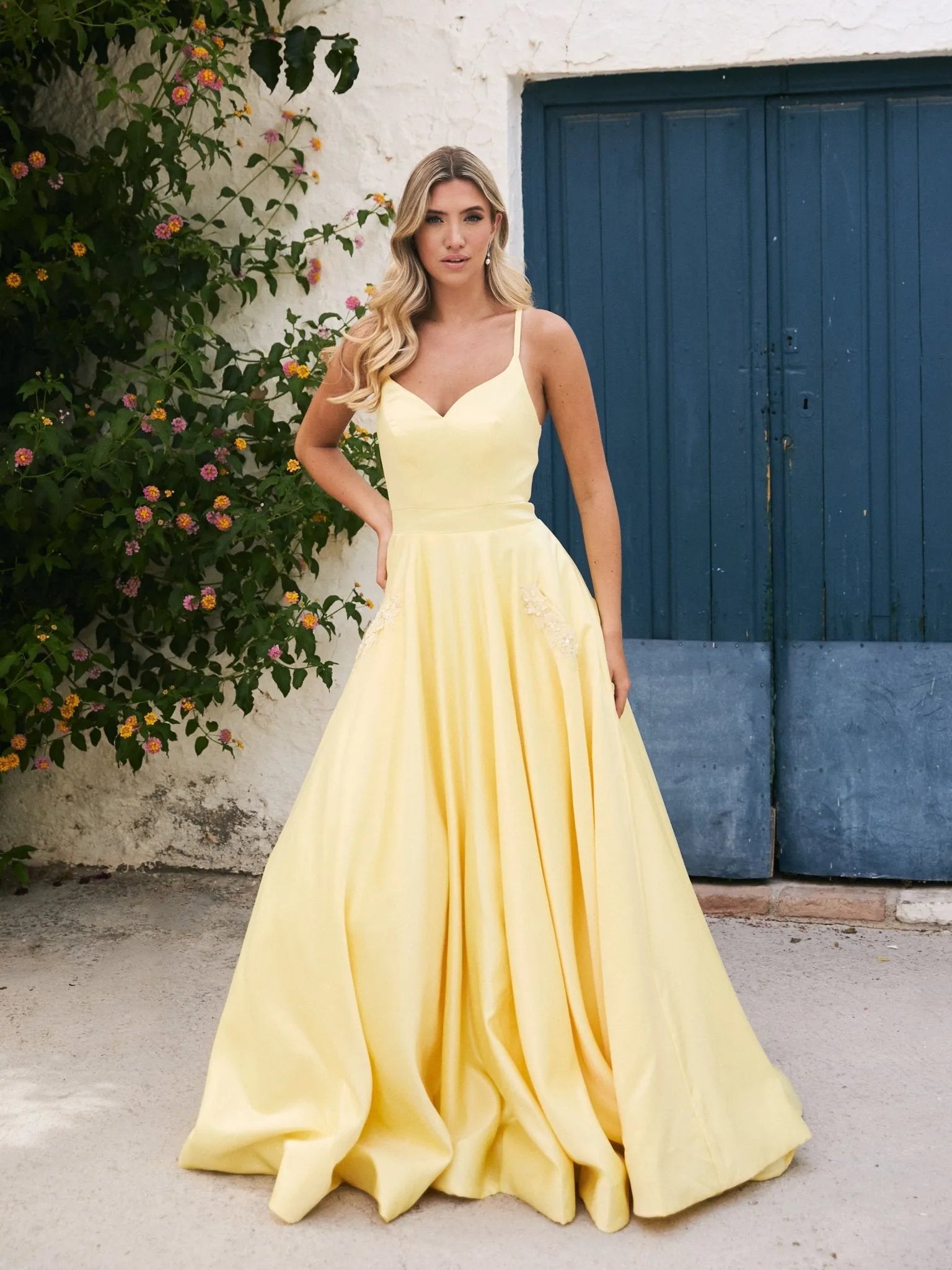 Radiant A-Line Sweetheart Spaghetti-Strap Lace-Up-Back Floor-Length Prom Dress