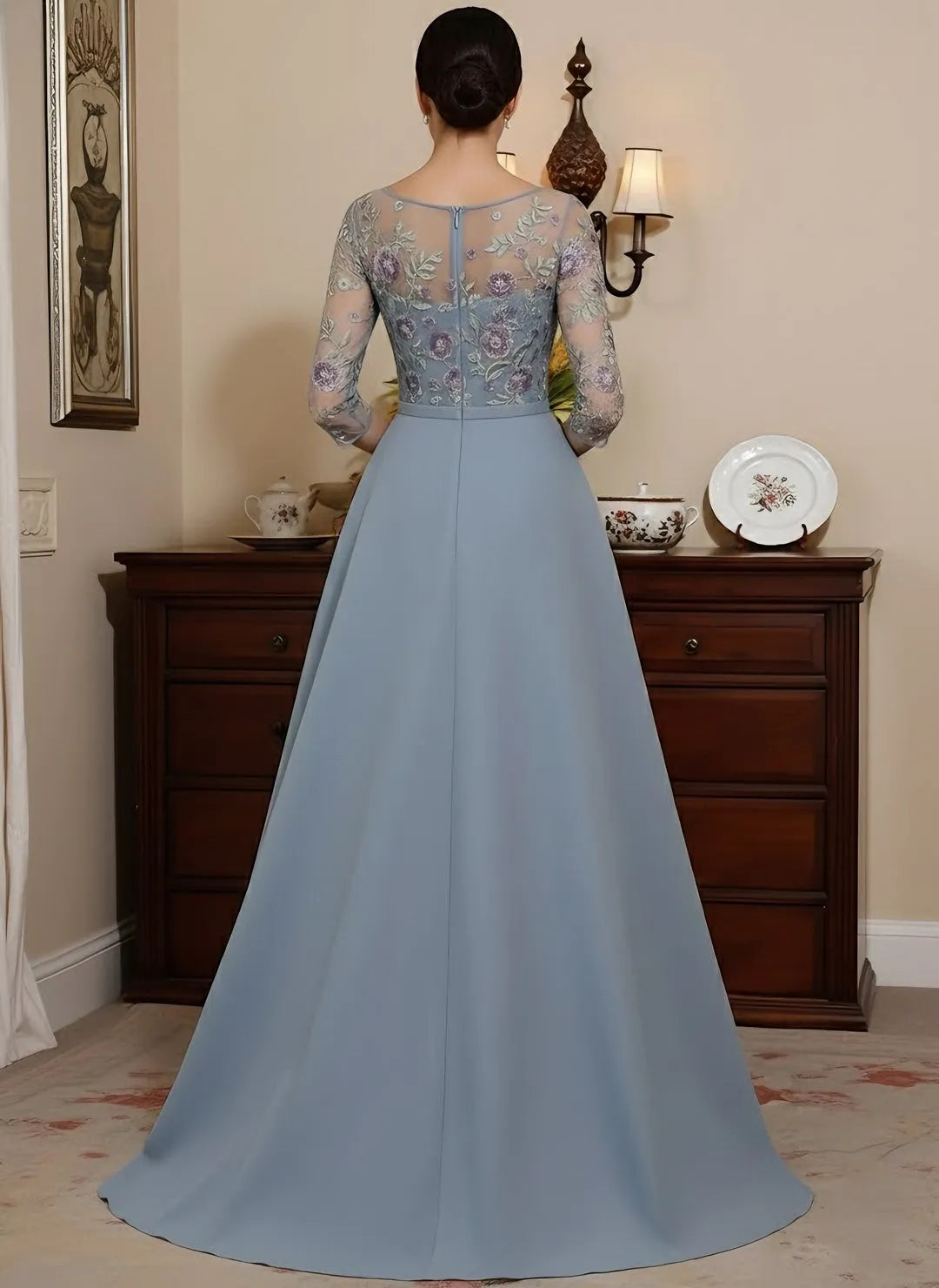 Romantic A-Line Illusion-Neck 3/4-Sleeve Zip-Back Floor-Length Mother of the Bride Dresses