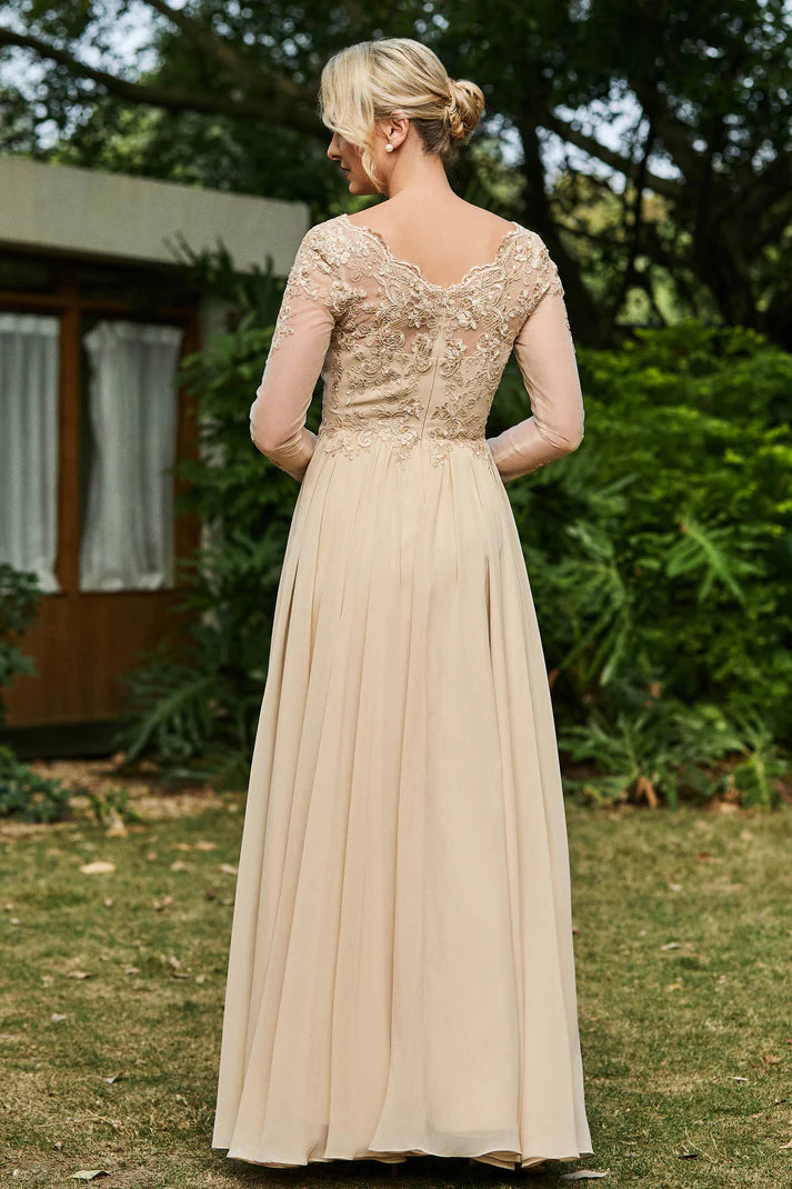 Romantic A-Line Sweetheart Long-Sleeve Button-Back Floor-Length Mother of the Bride Dresses