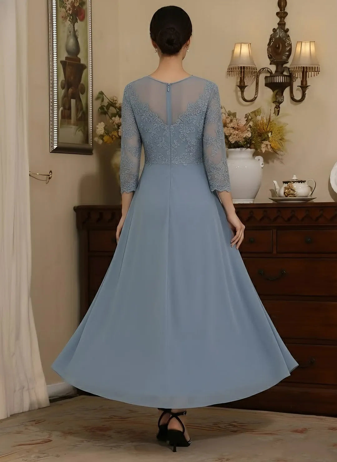 Romantic A-Line V-Neck 3/4-Sleeve Zip-Back Tea-Length Mother of the Bride Dresses