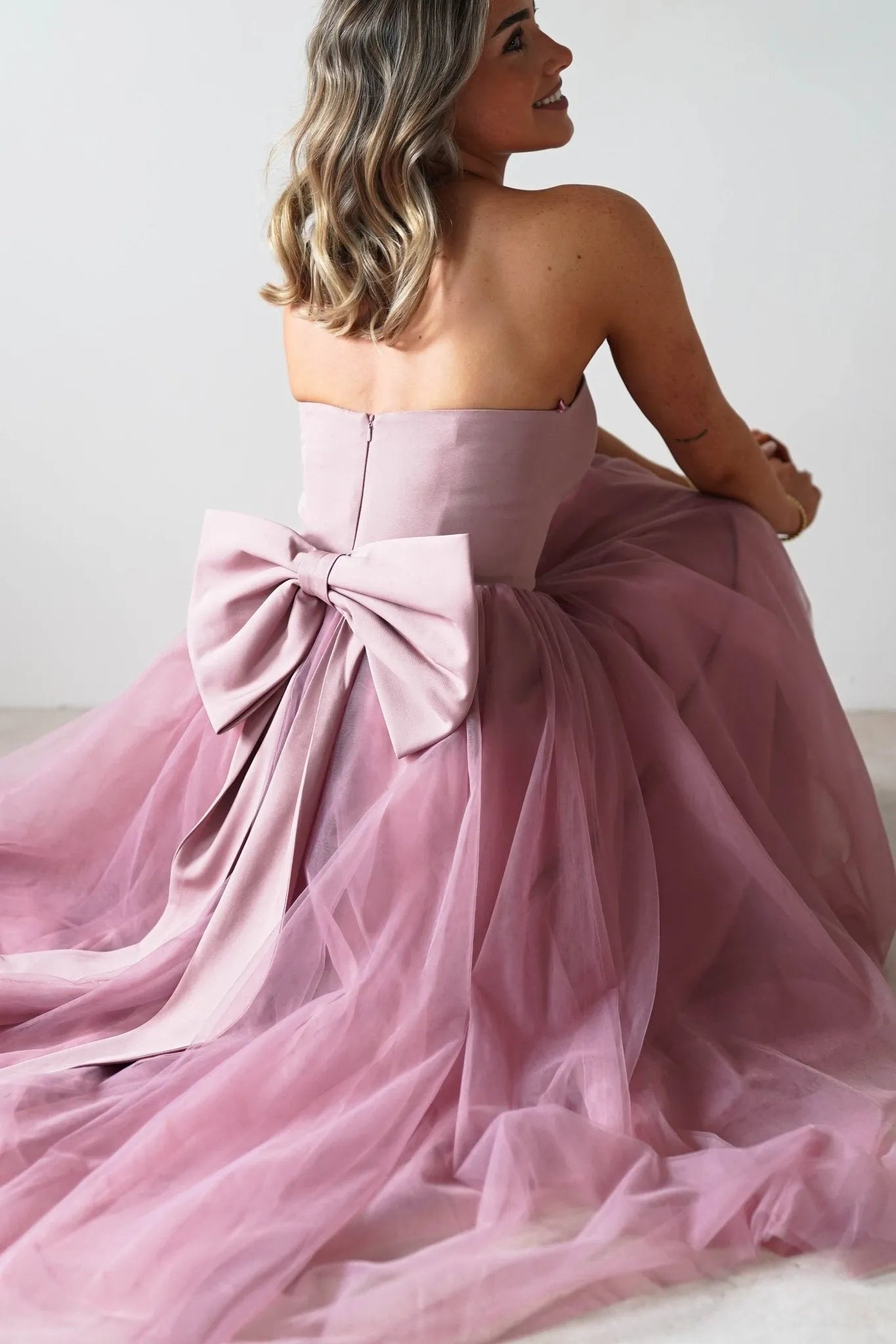 Romantic Ballgown Strapless Sleeveless Bow Back Floor Length Prom Dresses