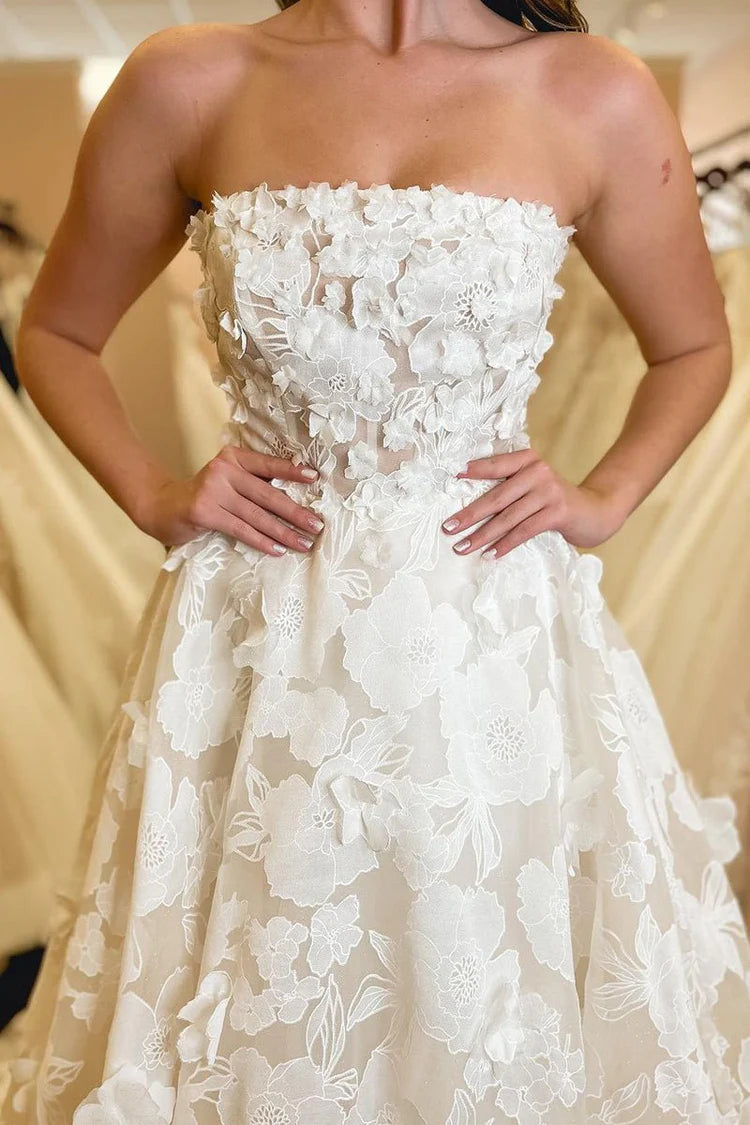 Romantic Ballgown Sweetheart Neck Sleeveless Lace-Back Cathedral-Train Wedding Dresses