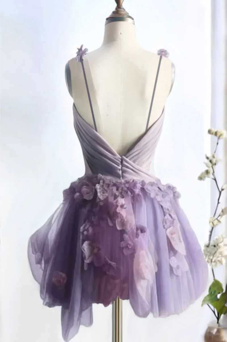 Romantic Ballgown Sweetheart Neck Spaghetti Strap Open Back Short Homecoming Dresses