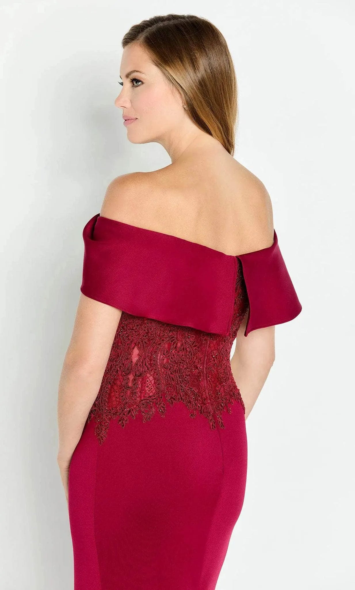 Romantic Mermaid Off-The-Shoulder Short-Sleeve Open-Back Floor-Length Evening Dresses