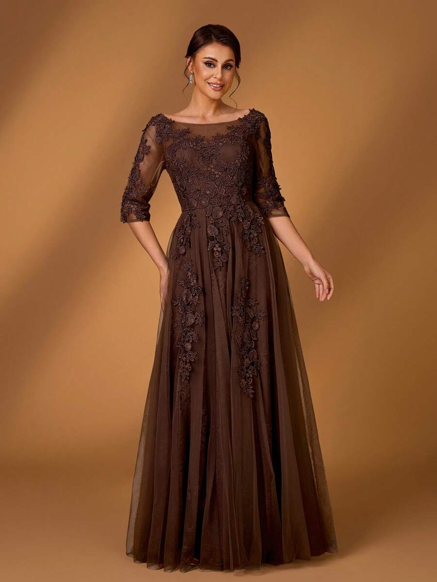 Romantic A-Line Illusion-Neck 3/4-Sleeve Zip-Back Floor-Length Mother of the Bride Dresses