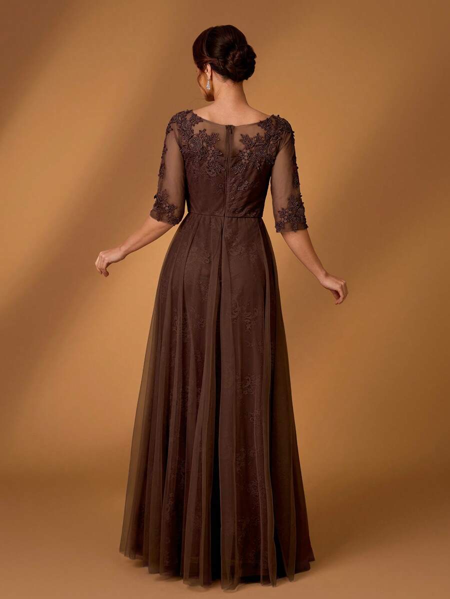 Romantic A-Line Illusion-Neck 3/4-Sleeve Zip-Back Floor-Length Mother of the Bride Dresses