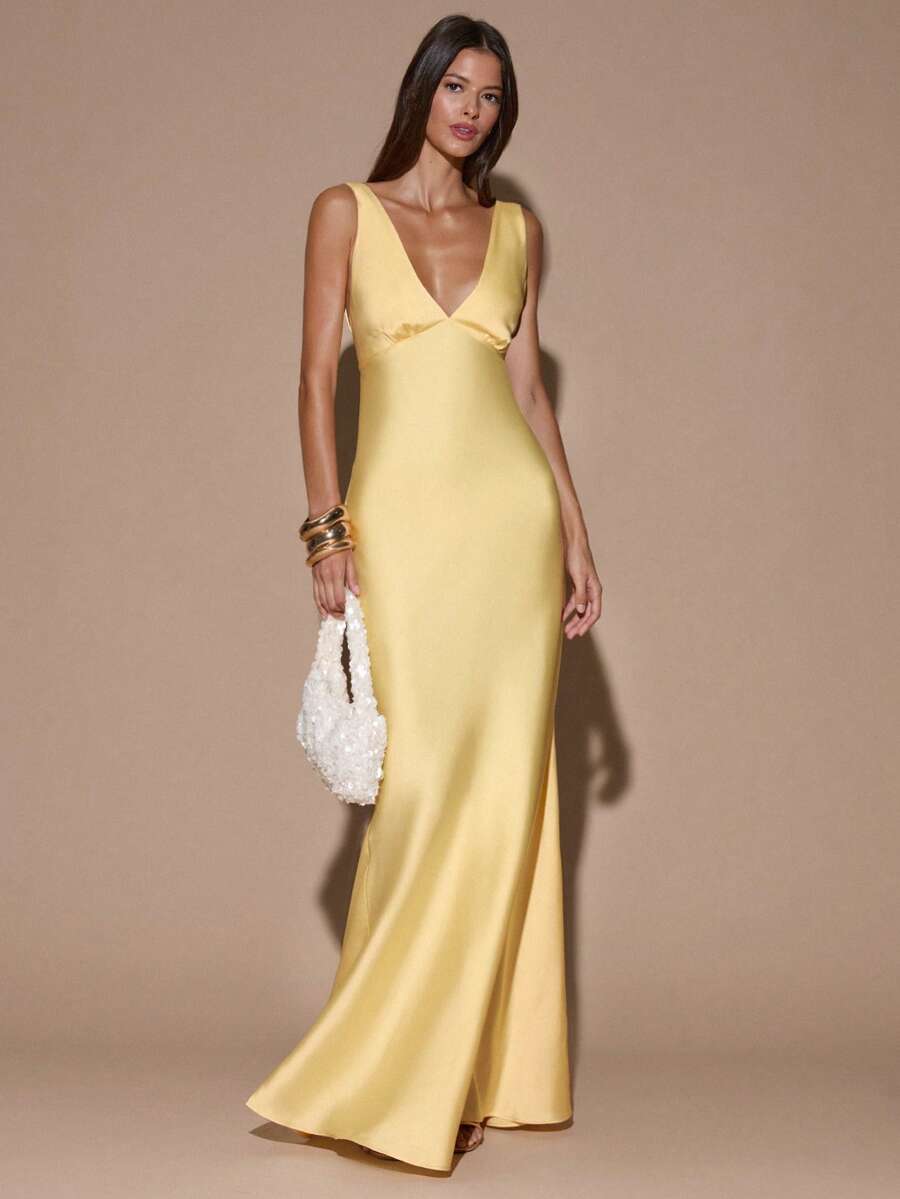 Sleek Mermaid V-Neck Sleeveless Cross-Back Floor-Length Evening Dresses