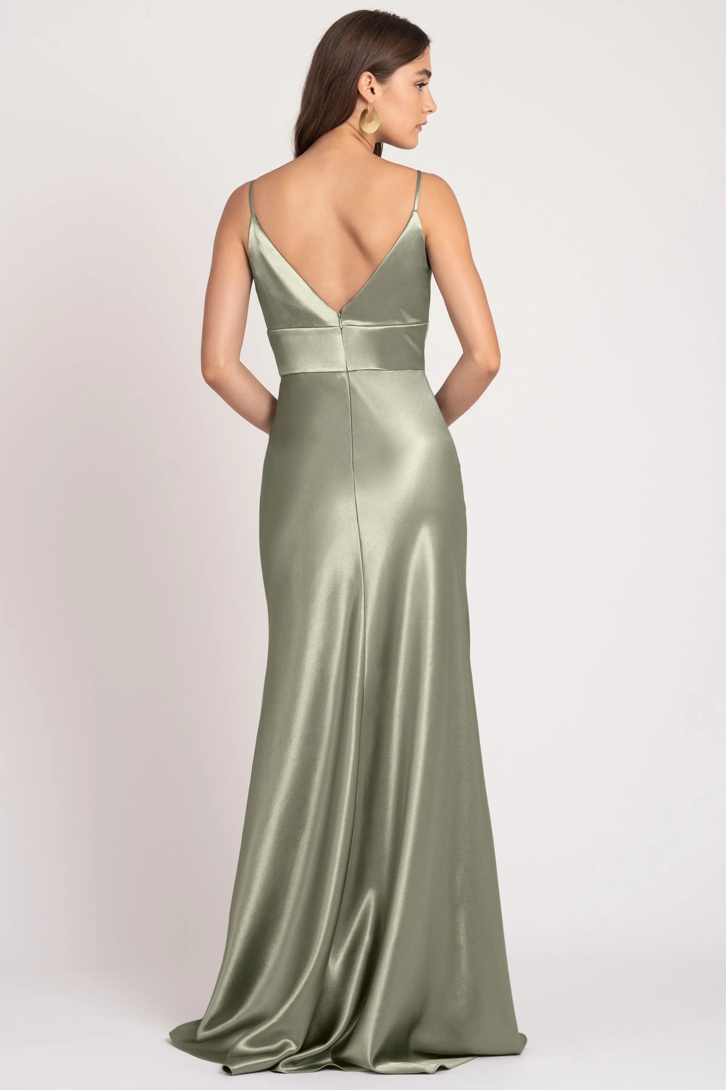 Sleek Mermaid V-Neck Spaghetti-Strap Open-Back Train-Length Bridesmaid Dresses