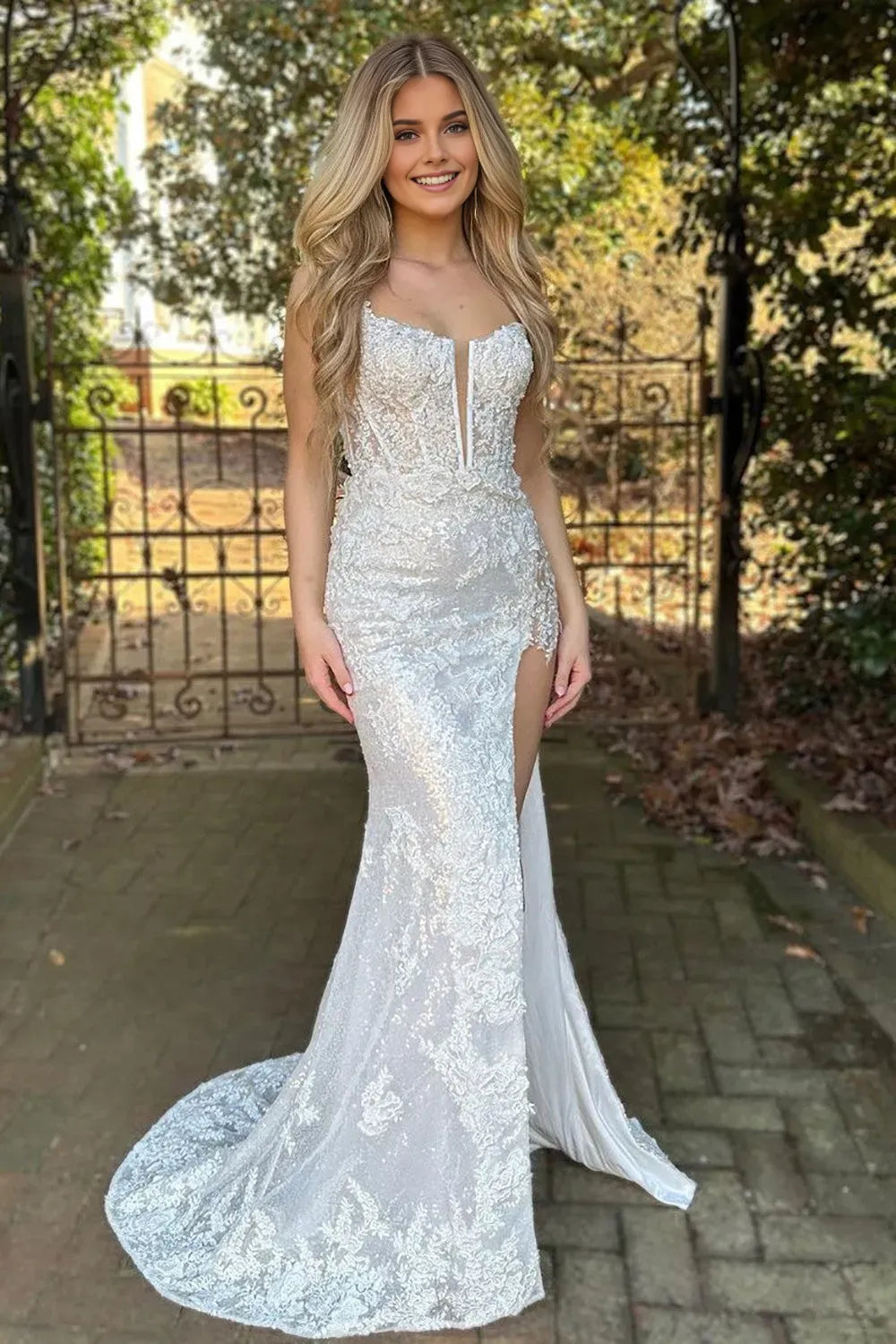 Sparkly Mermaid Sweetheart Neck Spaghetti Strap Lace-Up Corset Prom Dress With Split  Appliques