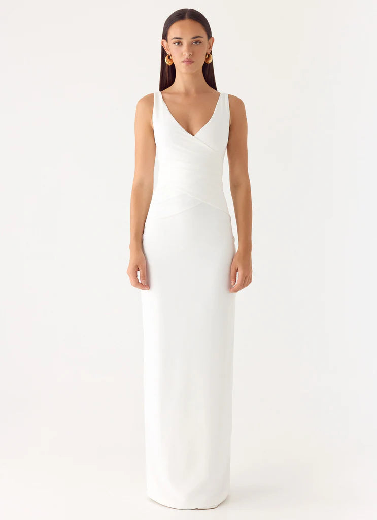 White Sleeveless V-neck Ruched Waist Maxi Prom Dress For Formal Events